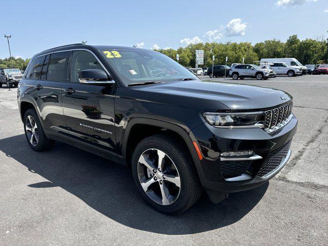 2023 jeep grand cherokee 4xe base