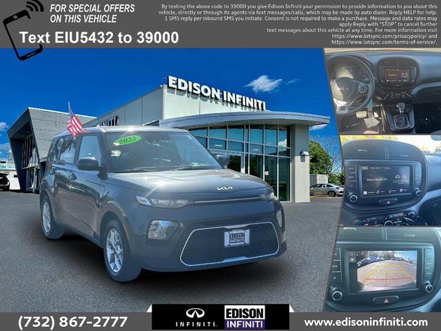 2022 kia soul lx