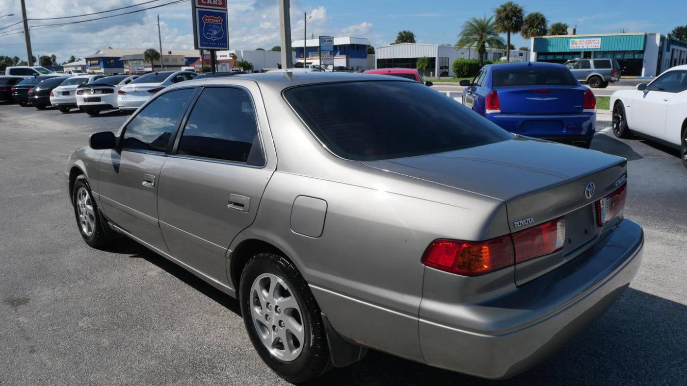 2001 toyota camry le
