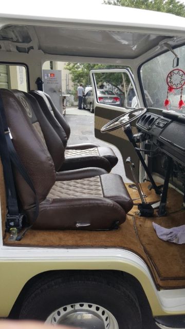 1970 volkswagen type 2 bus