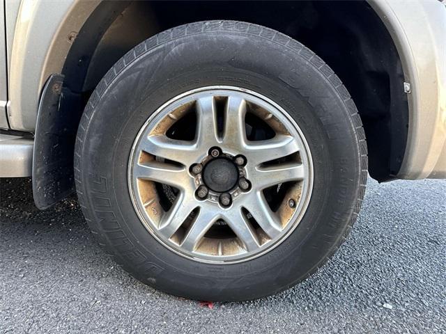 2005 toyota sequoia limited