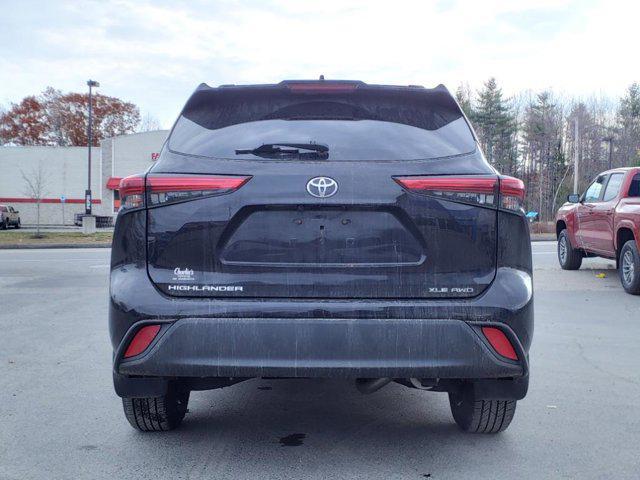 2022 toyota highlander xle