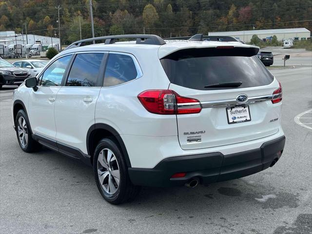 2022 subaru ascent premium 8-passenger