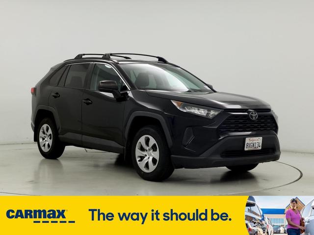 2021 toyota rav4 le