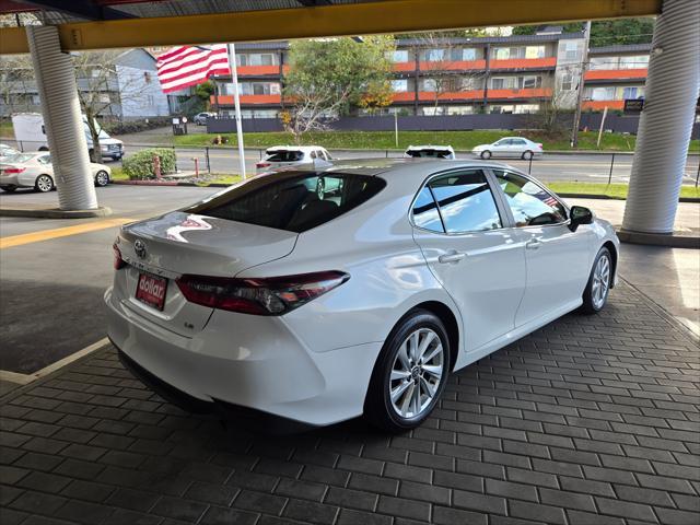 2023 toyota camry le