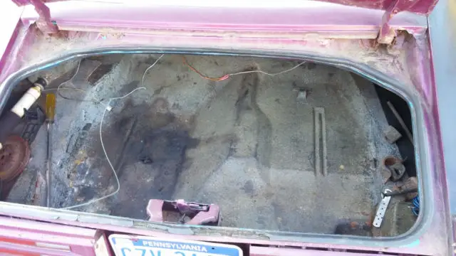 1975 firebird formula 400 project. runs good. ram air hood