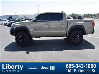 2016 Toyota Tacoma sr v6