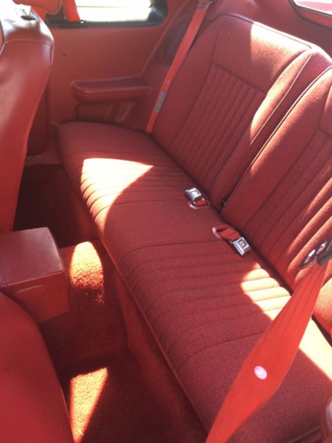 1990 ford mustang lx 5.0 hatch back