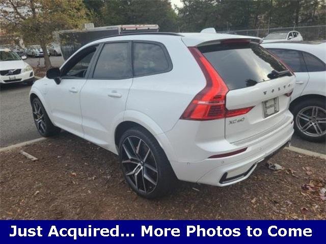 2022 volvo xc60 recharge plug-in hybrid t8 polestar engineered