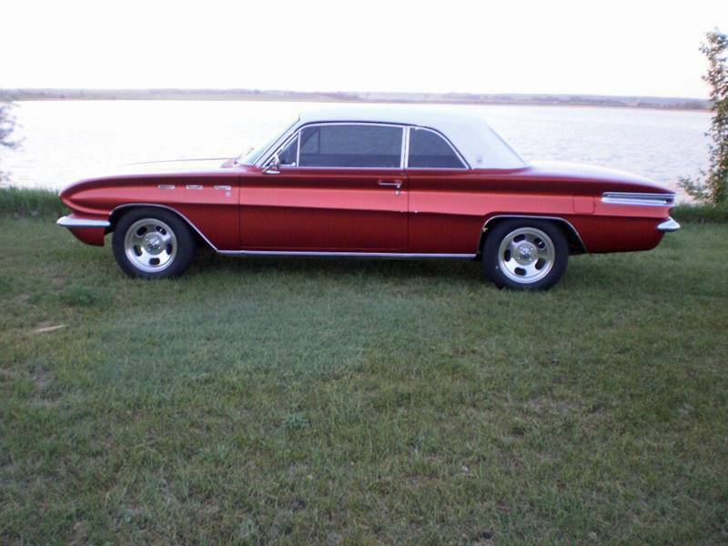 1961 buick skylark rebuilt v8, new interior, new rims & tires, rebuilt 4v carb!