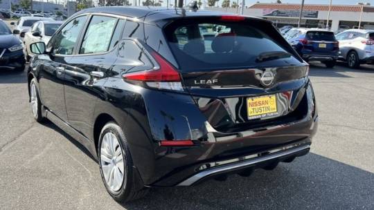 2025 Nissan Leaf