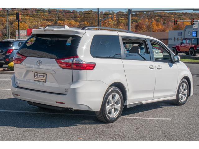 2020 toyota sienna le