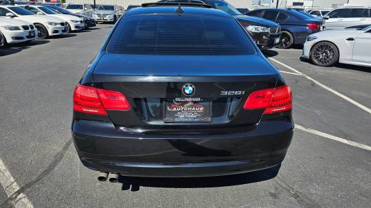 2011 BMW 3 series