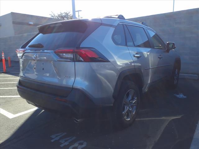 2022 toyota rav4 xle