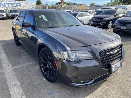 2019 chrysler 300