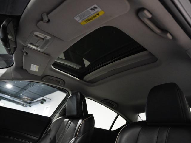 2021 acura ilx premium package