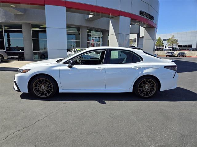 2023 toyota camry se