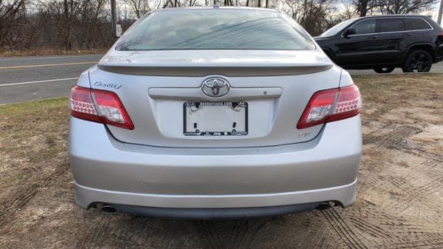 2011 toyota camry se se 4dr sedan 6m for sale in danbury, connecticut