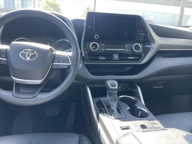 2024 toyota highlander le