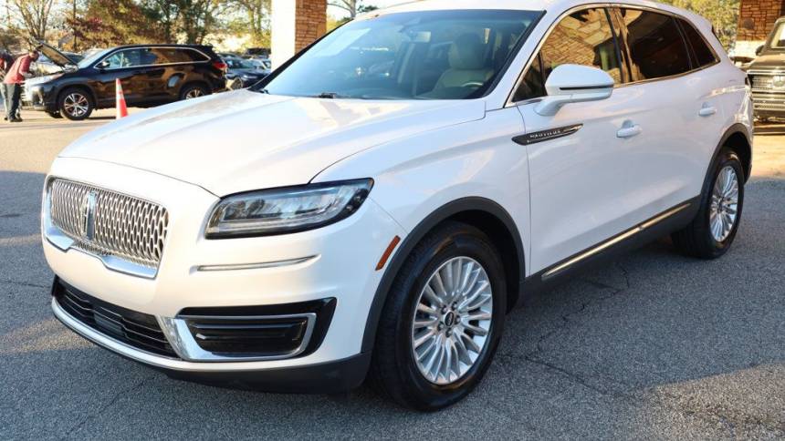 2019 lincoln nautilus base