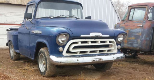 1957 chevy big back window pickup