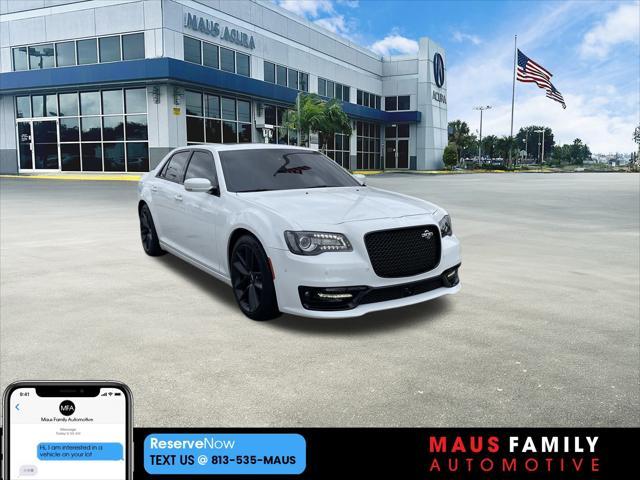 2023 chrysler 300 c