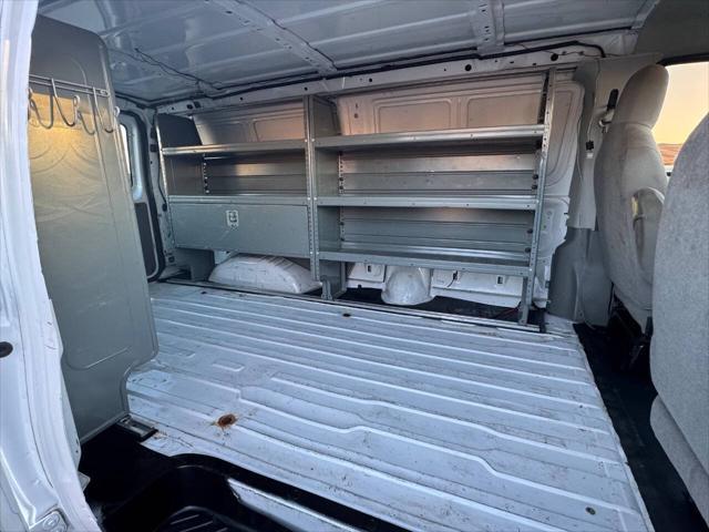 2012 ford e250 cargo