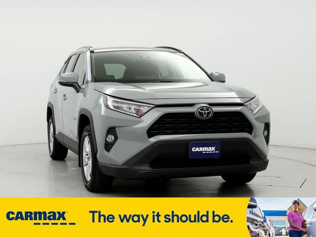 2019 toyota rav4 xle