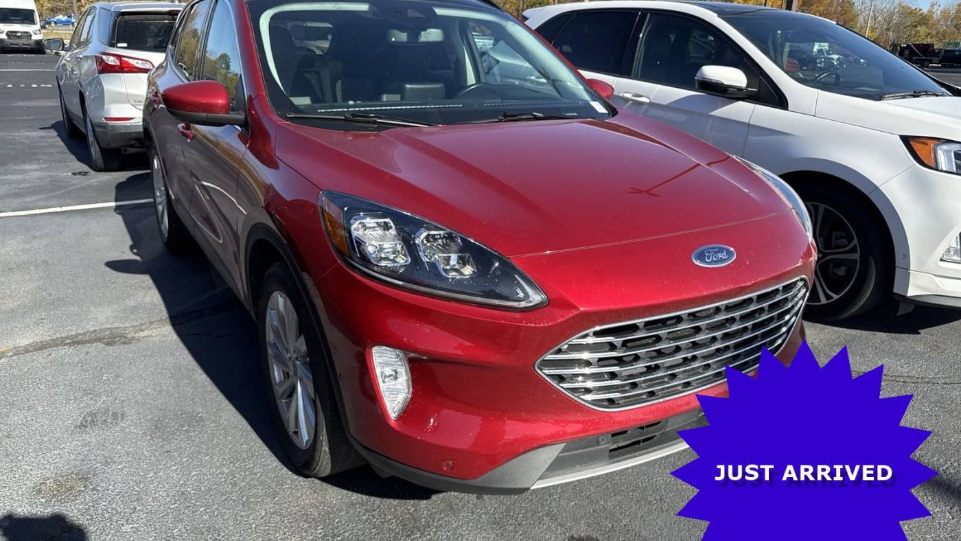 2022 ford escape hybrid titanium