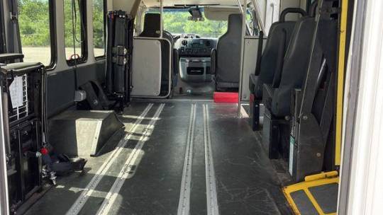 2016 ford e-series e-350 sd