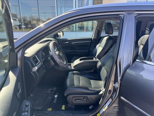 2019 toyota highlander limited in omaha, nebraska