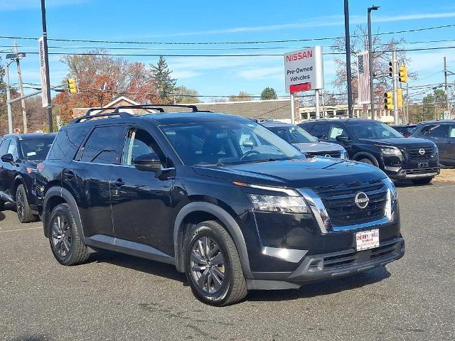 2022 nissan pathfinder sv
