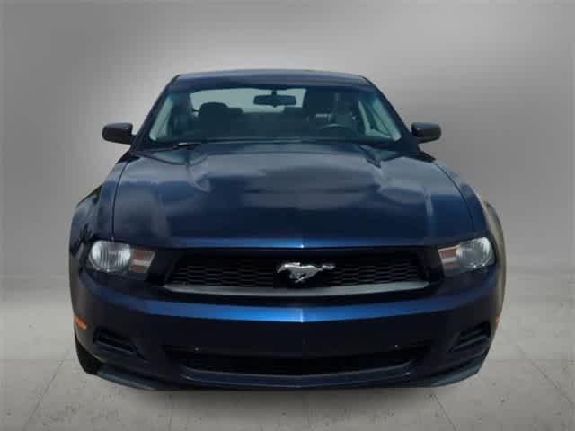 2011 ford mustang v6