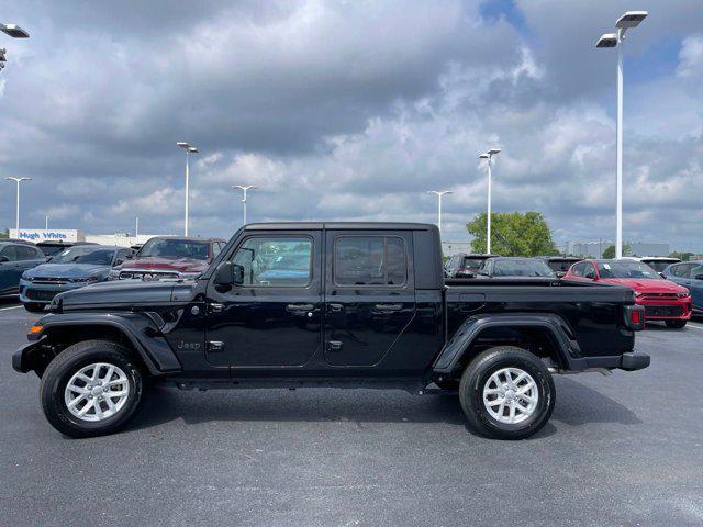 2023 jeep gladiator sport s