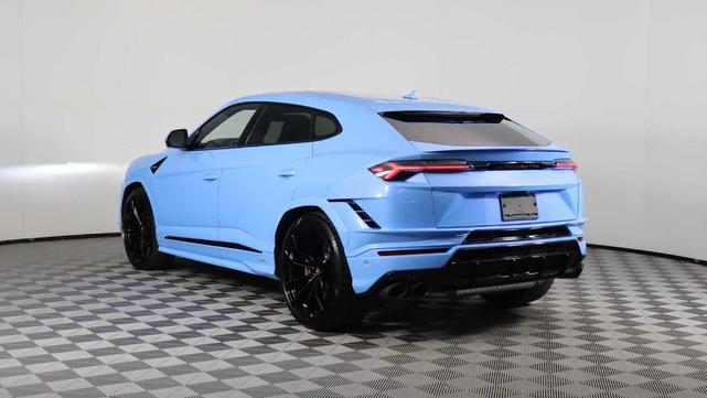 2023 lamborghini urus s