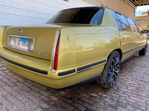 1999 cadillac deville limousine