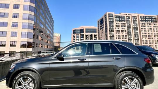 2022 Mercedes-Benz GLC