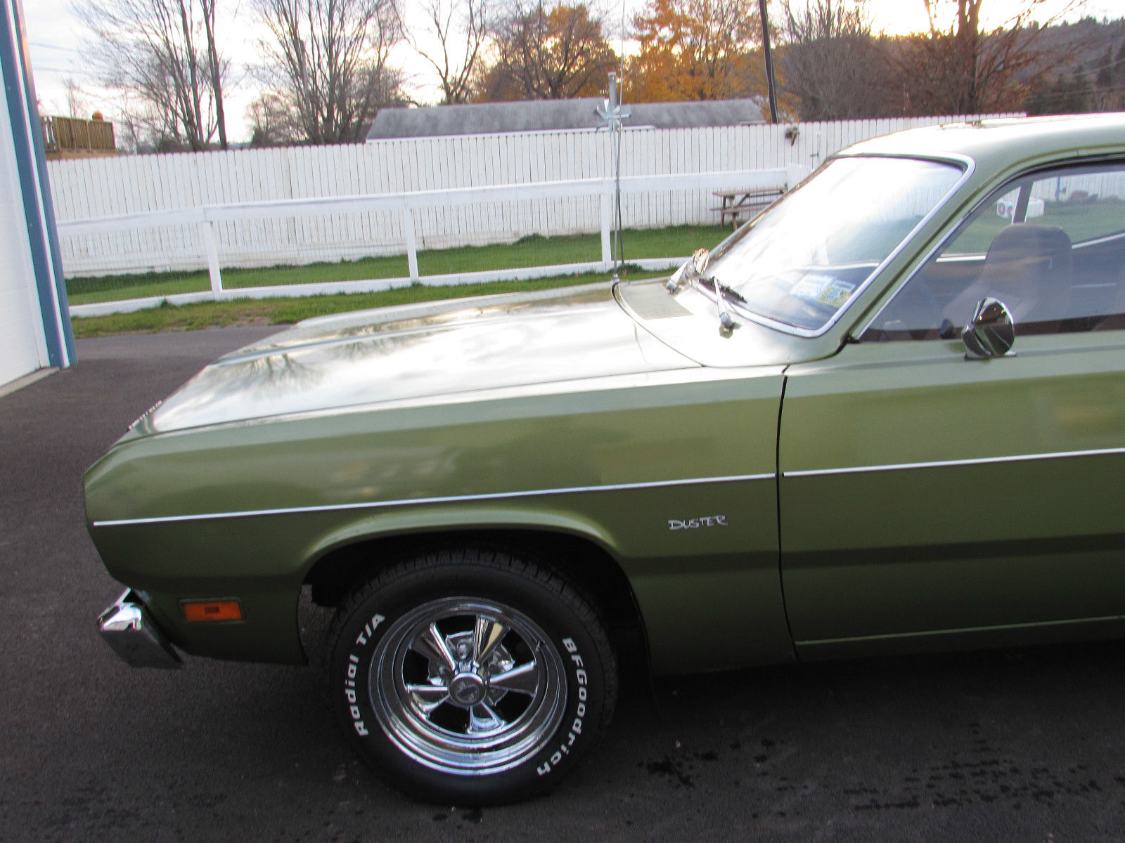 1971 plymouth duster base 5.2l