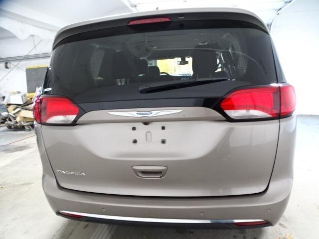 used 2018 chrysler pacifica touring-l swansea, ma 02777 for sale in swansea, massachusetts