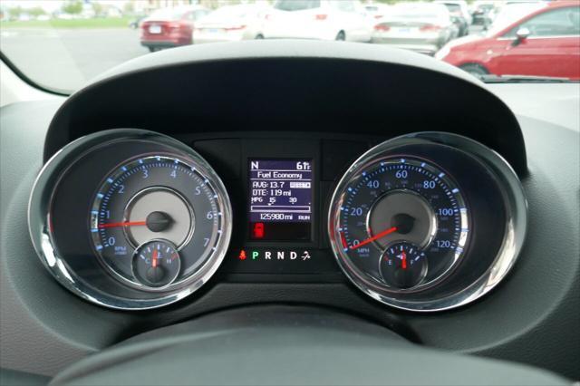 2013 chrysler town & country touring