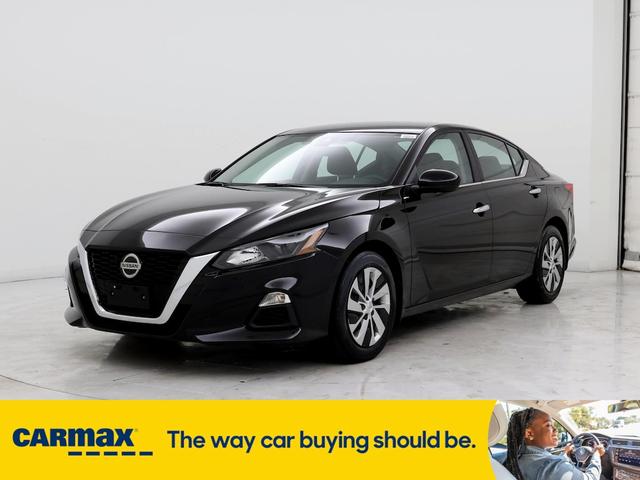 2022 nissan altima s