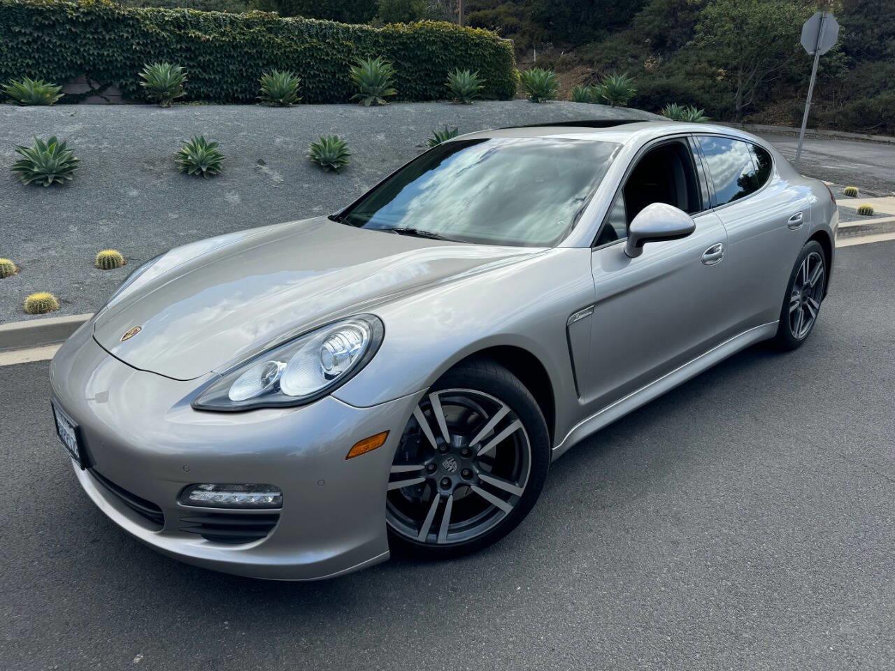2011 porsche panamera
