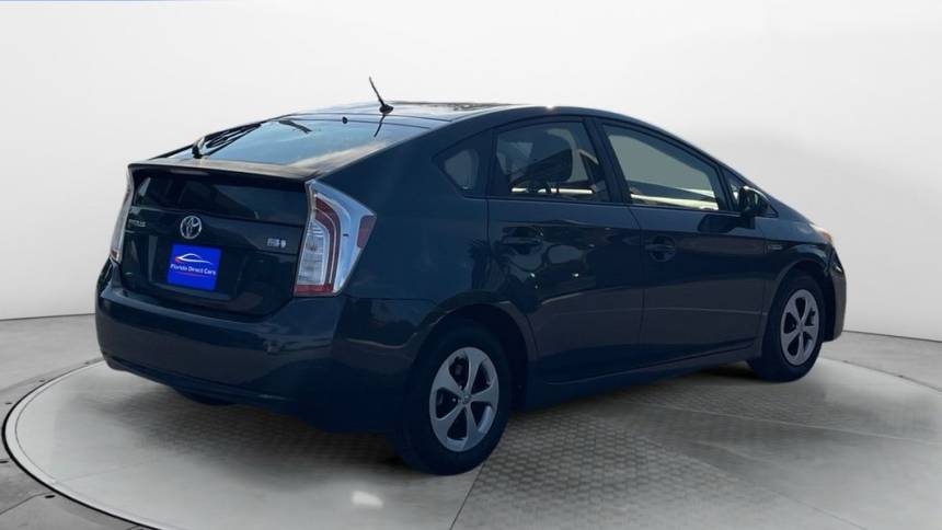 2014 toyota prius two