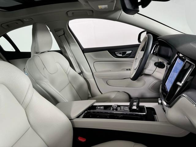 2024 volvo s60 b5 core dark