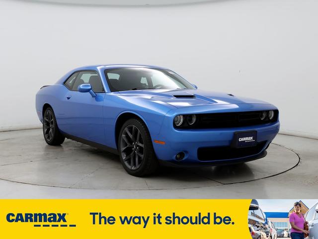 2019 dodge challenger sxt