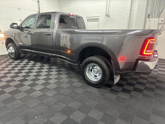2020 ram 3500 tradesman crew cab 4x4 8' box