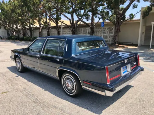 1985 cadillac fleetwood elegance sedan v8 35,781 original miles