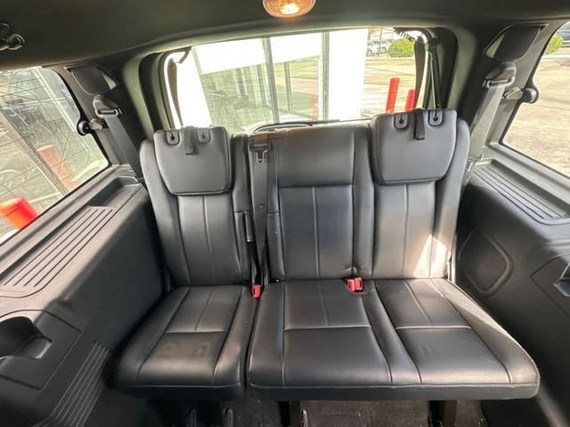 2017 ford expedition xlt