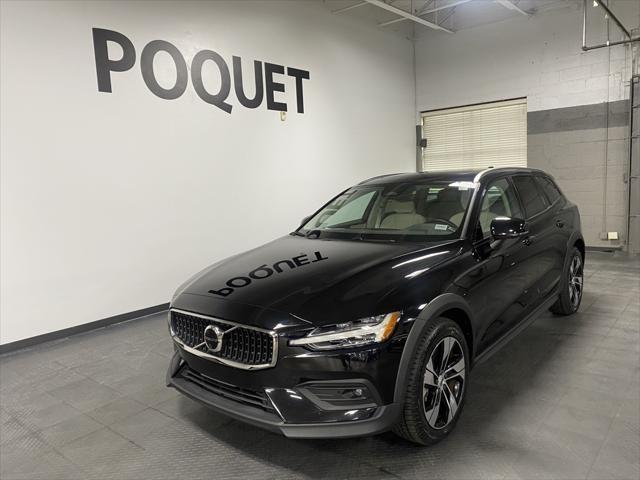 2023 volvo v60 cross country b5 plus