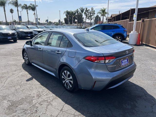 2022 toyota corolla hybrid le